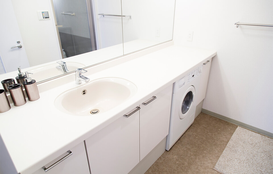 洗面所の排水溝の掃除のコツは？　劣化を防ぐ方法とは？